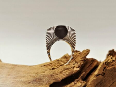 Ring "Zweiseitig" aus Feinsilber