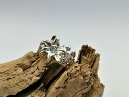 Ring "Lilie" aus Feinsilber